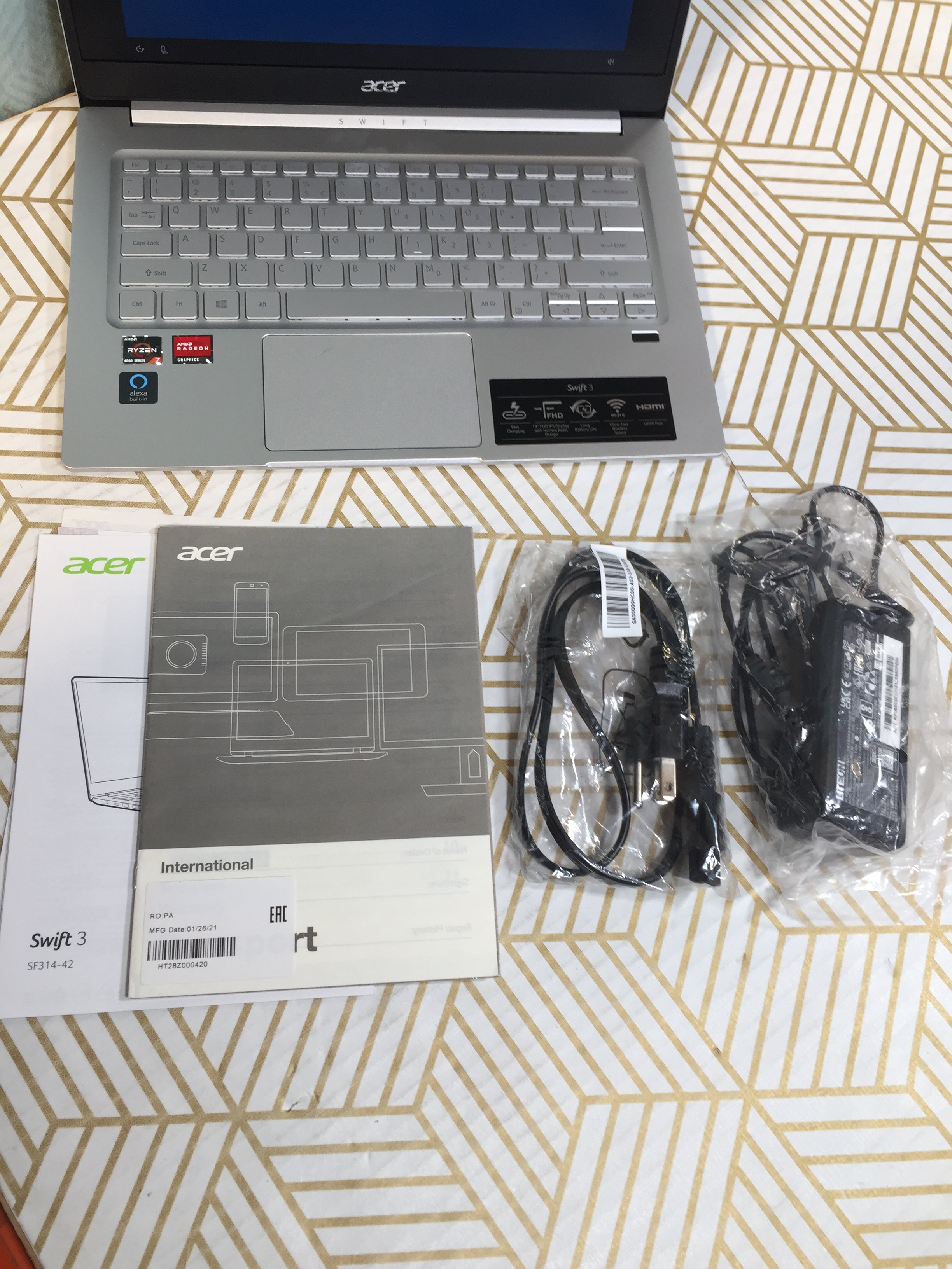 Acer Swift 3 Thin & Light Laptop, 14" Full HD IPS, AMD Ryzen 7 4700U Octa-Core (7975136887022)